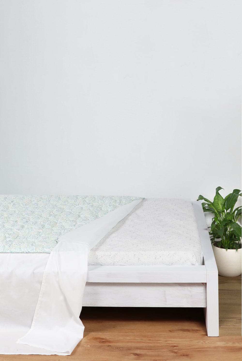 Amongst the Ferns Expect-A-Spill Bed Pad - Marmalade Lion