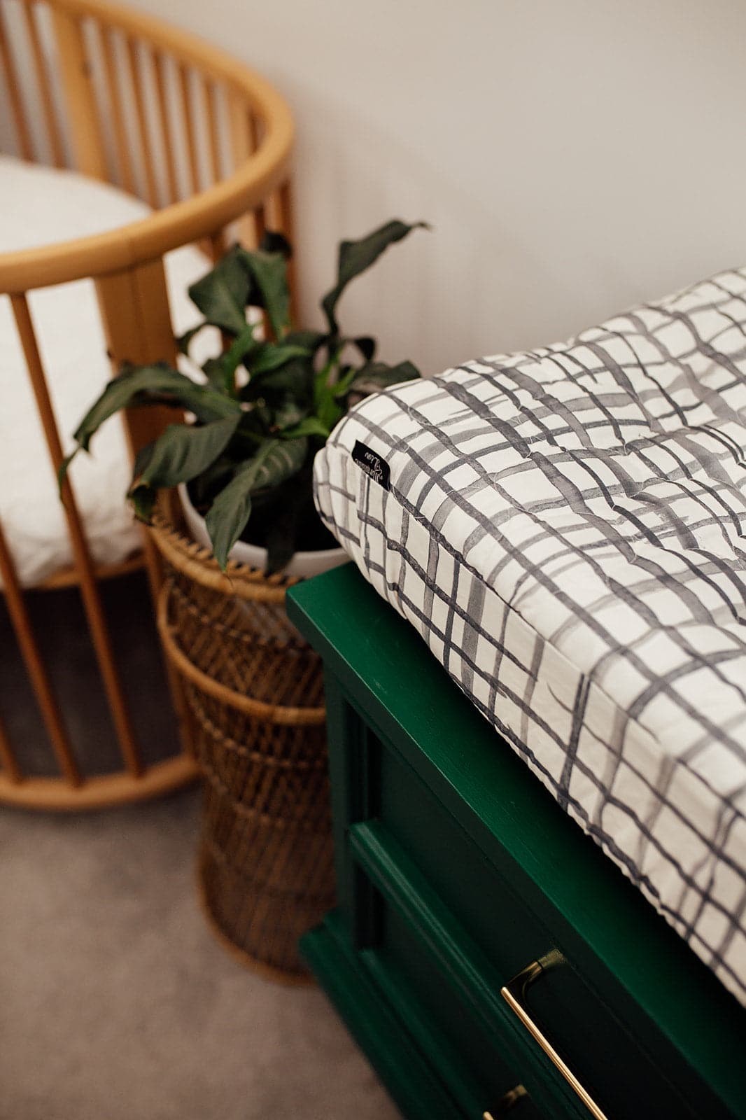 Swedish Check Expect-A-Spill Bassinet Sheet - Marmalade Lion