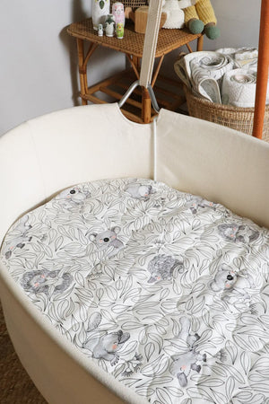 Cuddly Faces Expect-A-Spill Bassinet Sheet - Marmalade Lion