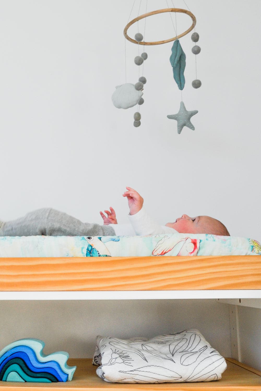 Lady Elliot Island Baby Cot Sheet Expect-A-Spill Sheets - Marmalade Lion